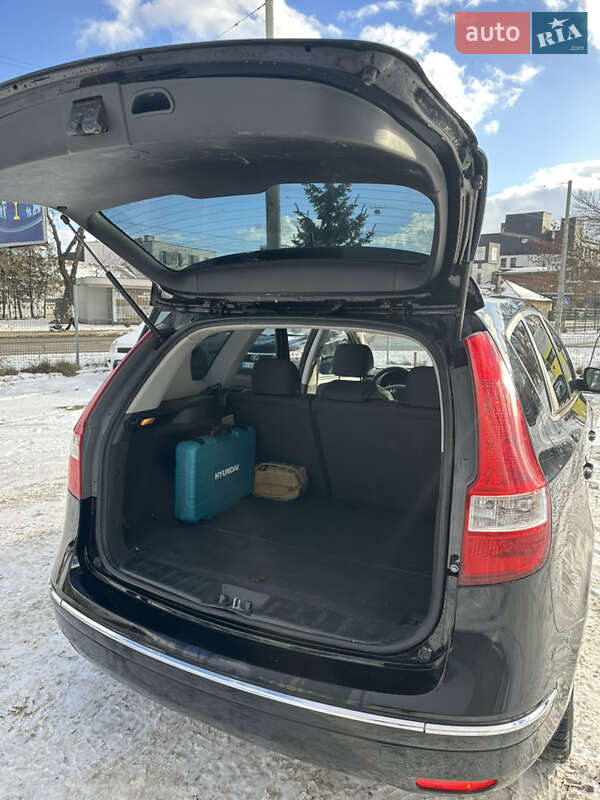 Универсал Hyundai Elantra 2011 в Львове