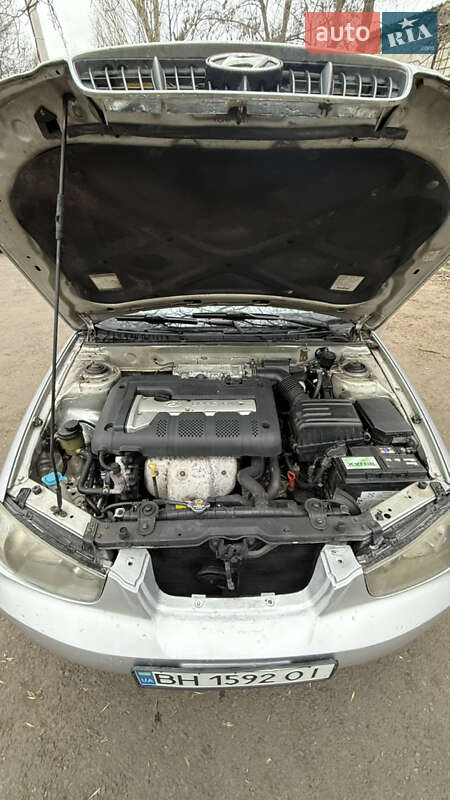 Седан Hyundai Elantra 2001 в Одессе