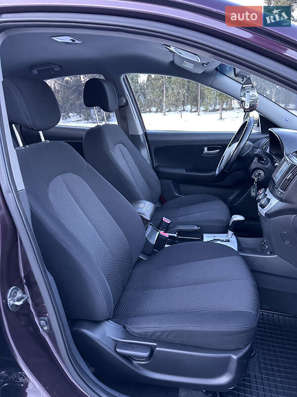 Седан Hyundai Elantra 2007 в Тернополе