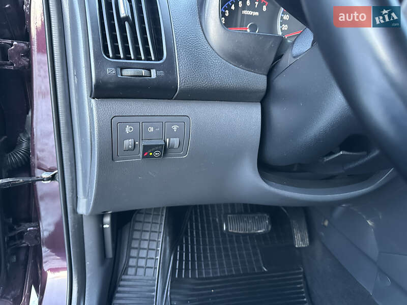 Седан Hyundai Elantra 2007 в Тернополе