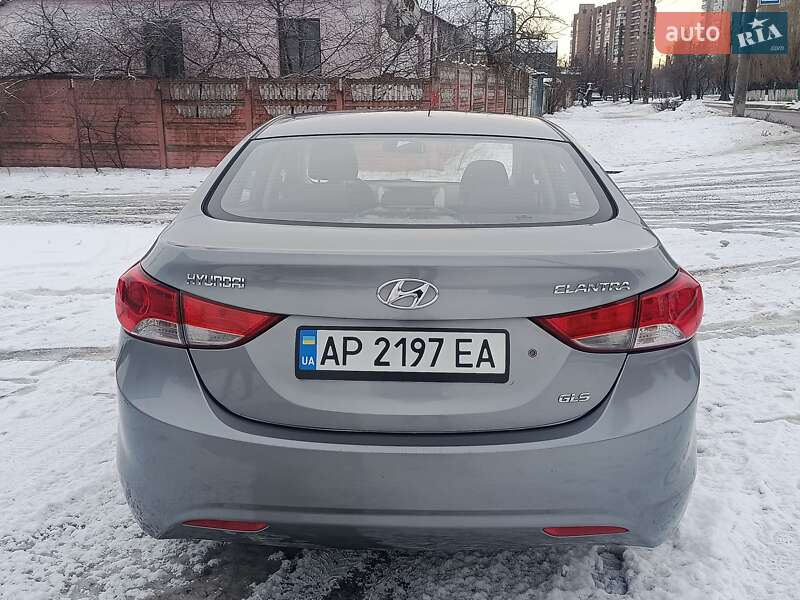 Седан Hyundai Elantra 2013 в Харькове