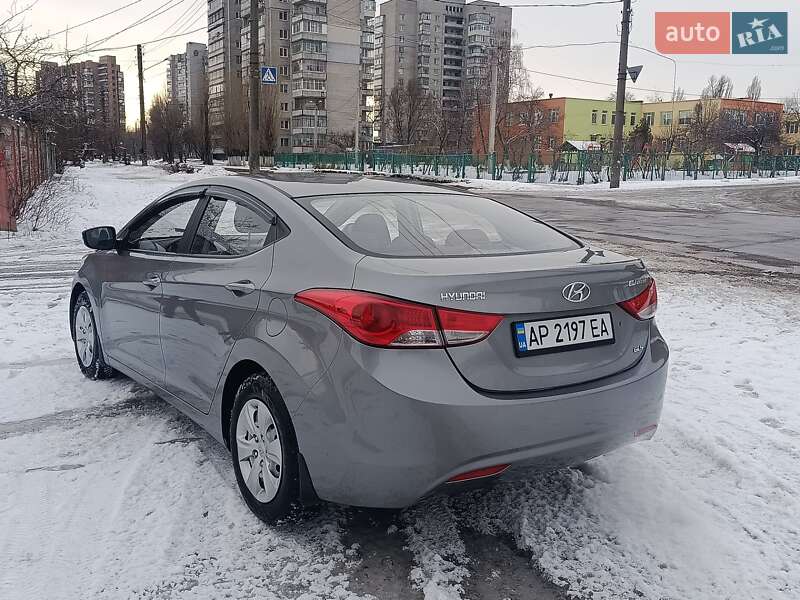 Седан Hyundai Elantra 2013 в Харькове