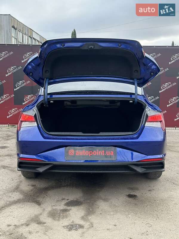 Седан Hyundai Elantra 2022 в Сумах