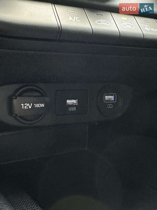 Седан Hyundai Elantra 2022 в Сумах