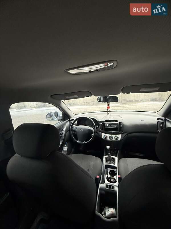 Седан Hyundai Elantra 2007 в Івано-Франківську