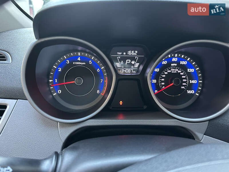 Седан Hyundai Elantra 2014 в Киеве фото 10 Седан Hyundai Elantra 2014 в Киеве