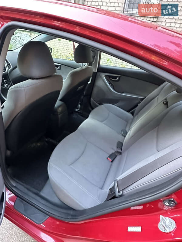 Седан Hyundai Elantra 2014 в Киеве фото 13 Седан Hyundai Elantra 2014 в Киеве