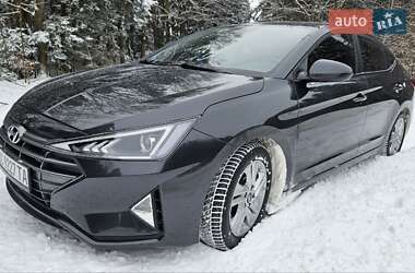Седан Hyundai Elantra 2020 в Самборе