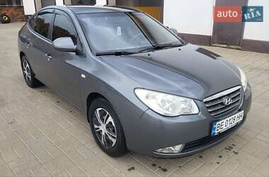 Седан Hyundai Elantra 2008 в Вознесенске