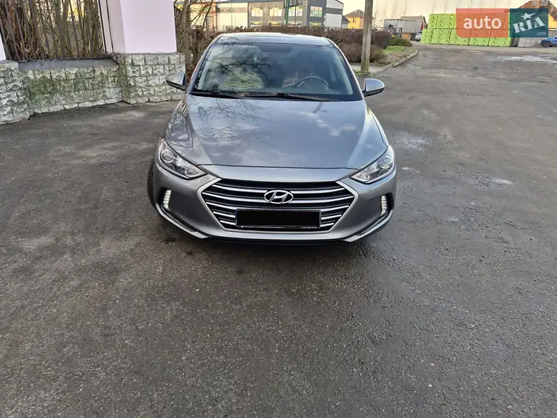 Hyundai Elantra