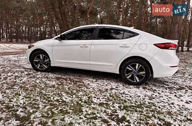 Седан Hyundai Elantra 2016 в Кропивницком