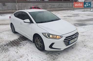 Седан Hyundai Elantra 2017 в Києві