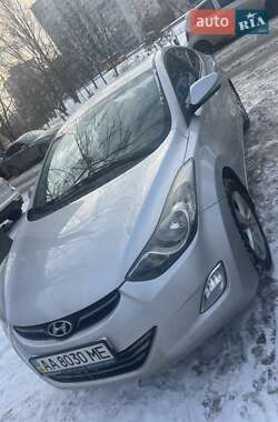 Седан Hyundai Elantra 2012 в Киеве