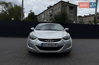 Седан Hyundai Elantra 2012 в Ивано-Франковске