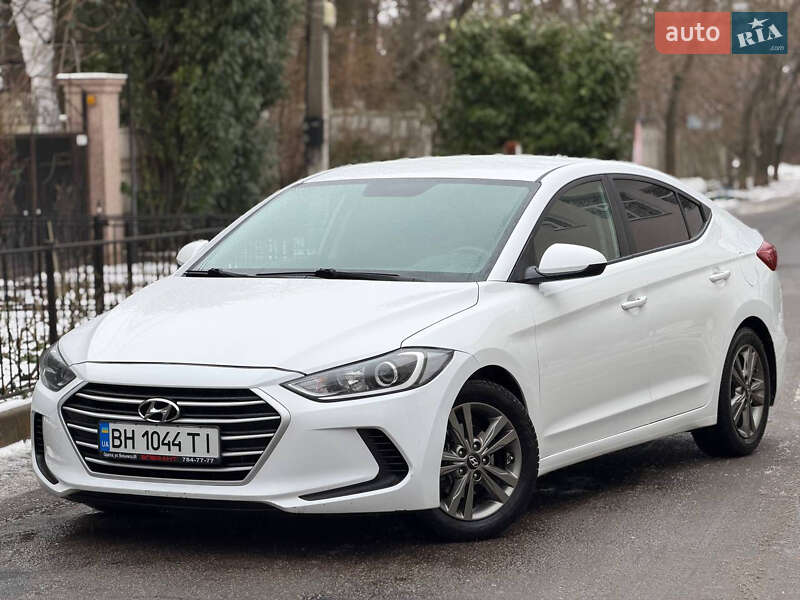Hyundai Elantra 2018