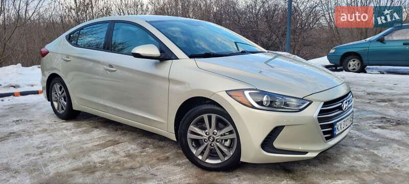 Hyundai Elantra 2016