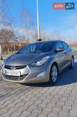 Седан Hyundai Elantra 2013 в Ізмаїлі