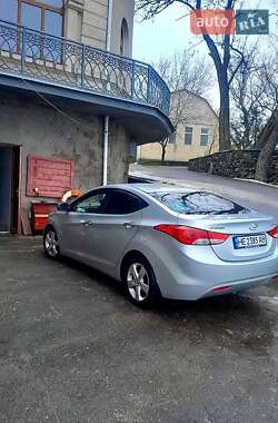 Седан Hyundai Elantra 2012 в Николаеве
