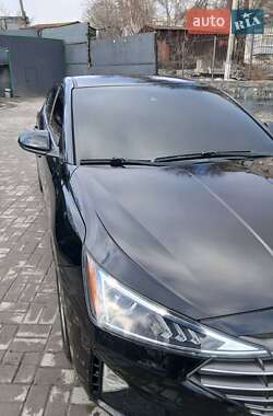 Седан Hyundai Elantra 2019 в Запорожье