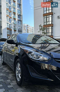 Седан Hyundai Elantra 2013 в Чернівцях