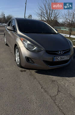 Седан Hyundai Elantra 2013 в Шептицькому