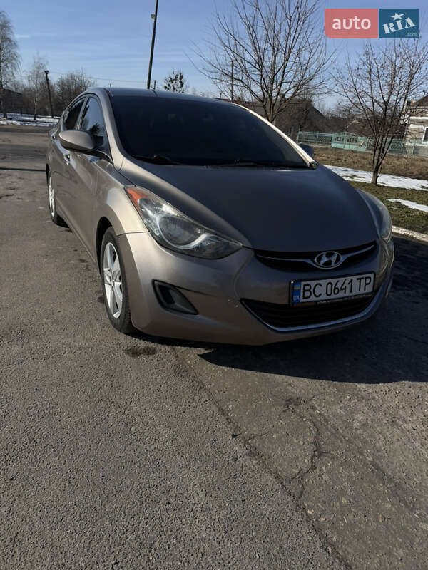 Hyundai Elantra 2013 Hyundai Elantra 2013