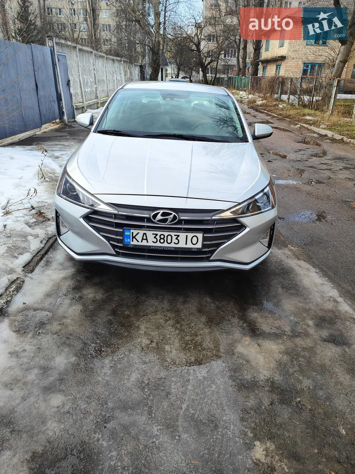 2018 Hyundai Elantra - мініатюра 19