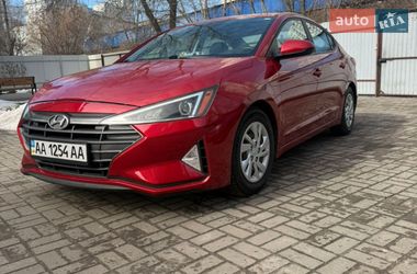 Седан Hyundai Elantra 2019 в Києві