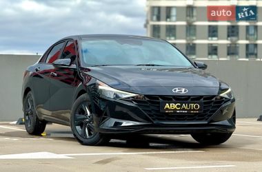 Седан Hyundai Elantra 2022 в Києві
