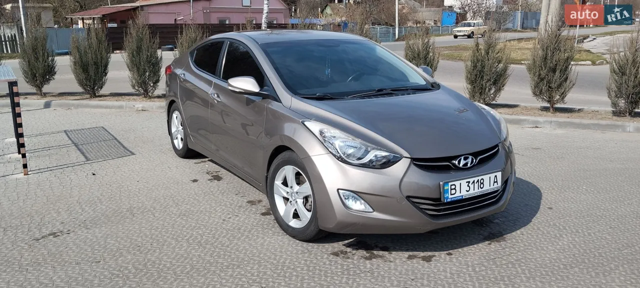 2013 Hyundai Elantra - мініатюра 19