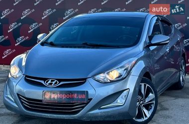 Седан Hyundai Elantra 2015 в Сумах