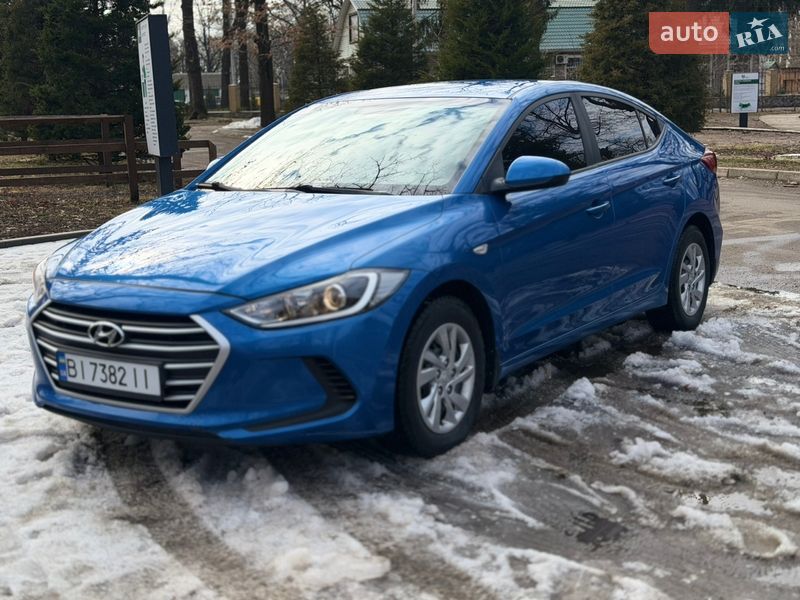 Седан Hyundai Elantra 2017 в Полтаве