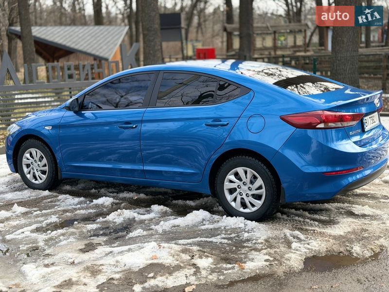 Седан Hyundai Elantra 2017 в Полтаве