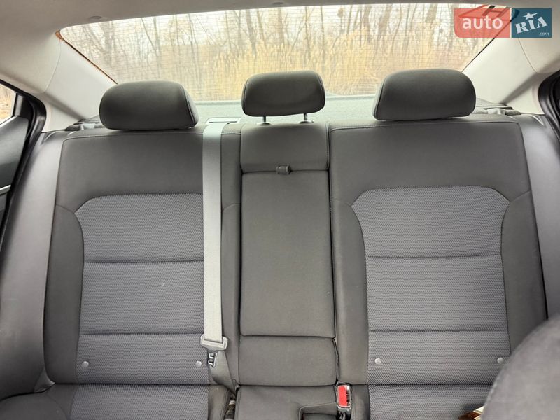 Седан Hyundai Elantra 2017 в Полтаве