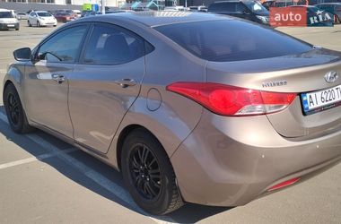 Седан Hyundai Elantra 2012 в Киеве