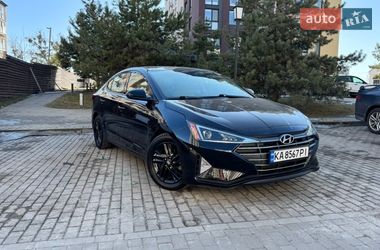 Седан Hyundai Elantra 2019 в Білогородці