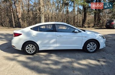 Седан Hyundai Elantra 2020 в Киеве