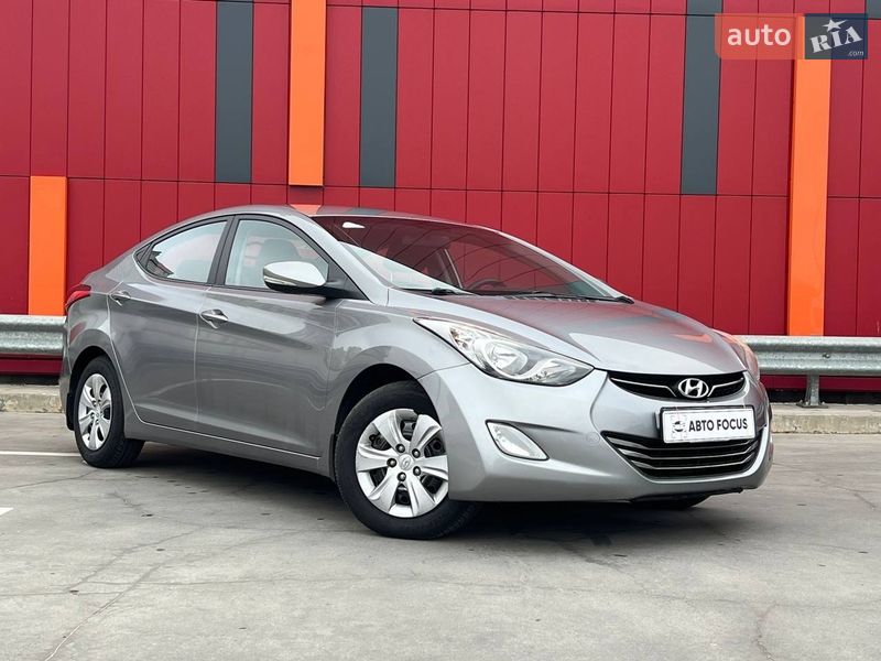 Hyundai Elantra 2011