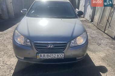 Седан Hyundai Elantra 2011 в Киеве