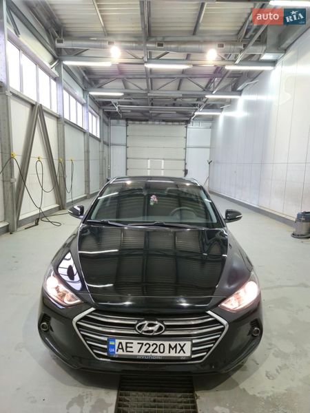 Hyundai Elantra 2016