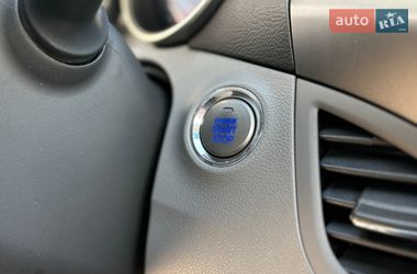 Седан Hyundai Elantra 2012 в Киеве