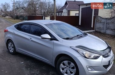 Седан Hyundai Elantra 2011 в Семеновке