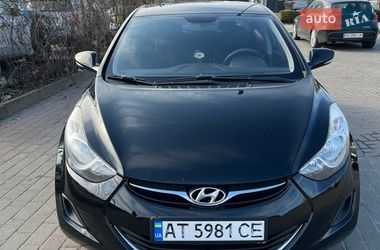 Седан Hyundai Elantra 2013 в Киеве