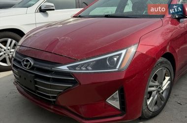 Седан Hyundai Elantra 2019 в Львове