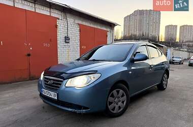 Седан Hyundai Elantra 2008 в Києві