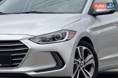 Седан Hyundai Elantra 2016 в Луцке