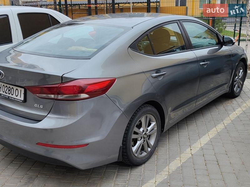 Hyundai Elantra 2017