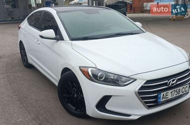 Седан Hyundai Elantra 2017 в Новомосковську