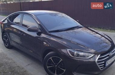 Седан Hyundai Elantra 2018 в Стрые