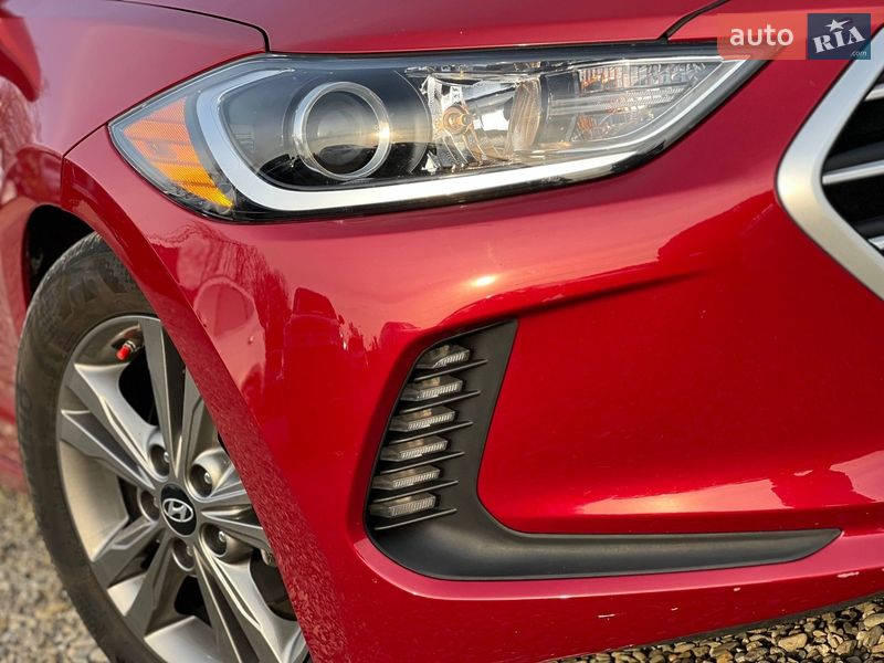 Седан Hyundai Elantra 2018 в Стрые